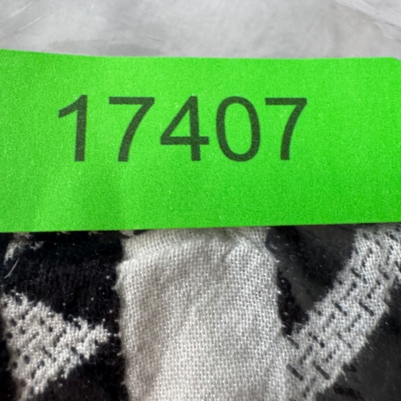 Old Navy Jacquard Black White Geometric Print Peasant Blouse XS Aztec V-Neck - Picture 11 of 11